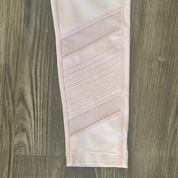 NWOT Leggings - Picture 3 of 4